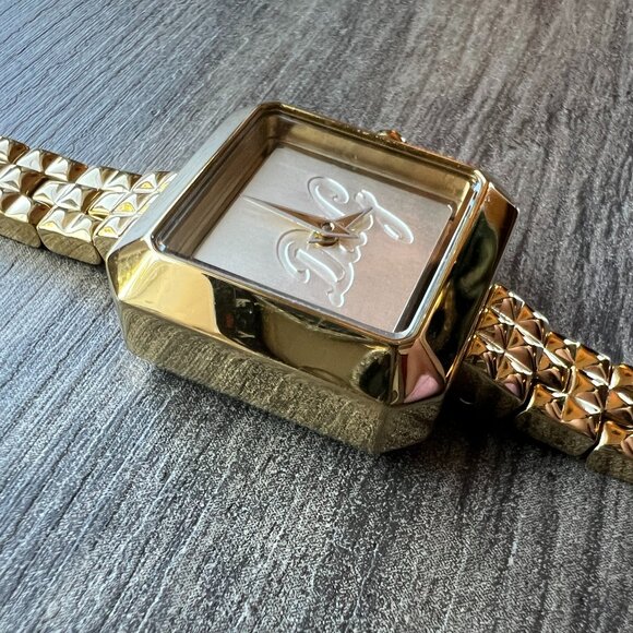 Authentic Dolce & Gabbana Mini Gold Watch - Picture 3 of 10